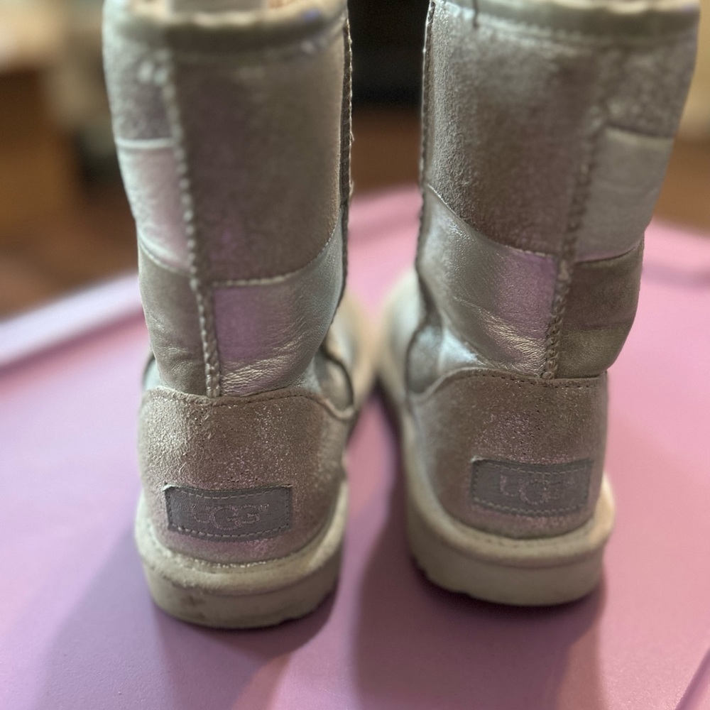 Silver patchwork -UGG KIDS CLASSIC SHORT II PATCHWORK - Picture 4 of 6